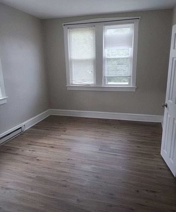 4th image of 125 E Bettlewood Ave APT 4