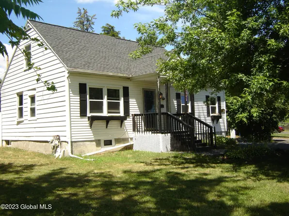 1162 New Loudon Road, Cohoes, NY 12047