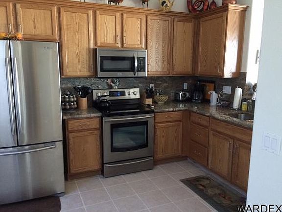 2nd image of 2800 Esmerelda Dr