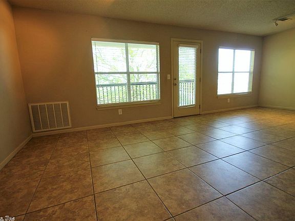 4th image of 816 North St APT 37
