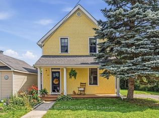 109 Edward St, Mississippi Mills, ON K0A 1A0