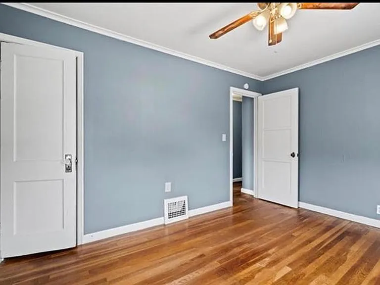 4448 Booth St — Photo 14