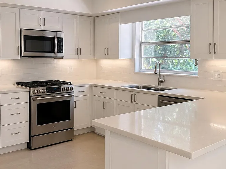 4820 Vermont Ave — Photo 3