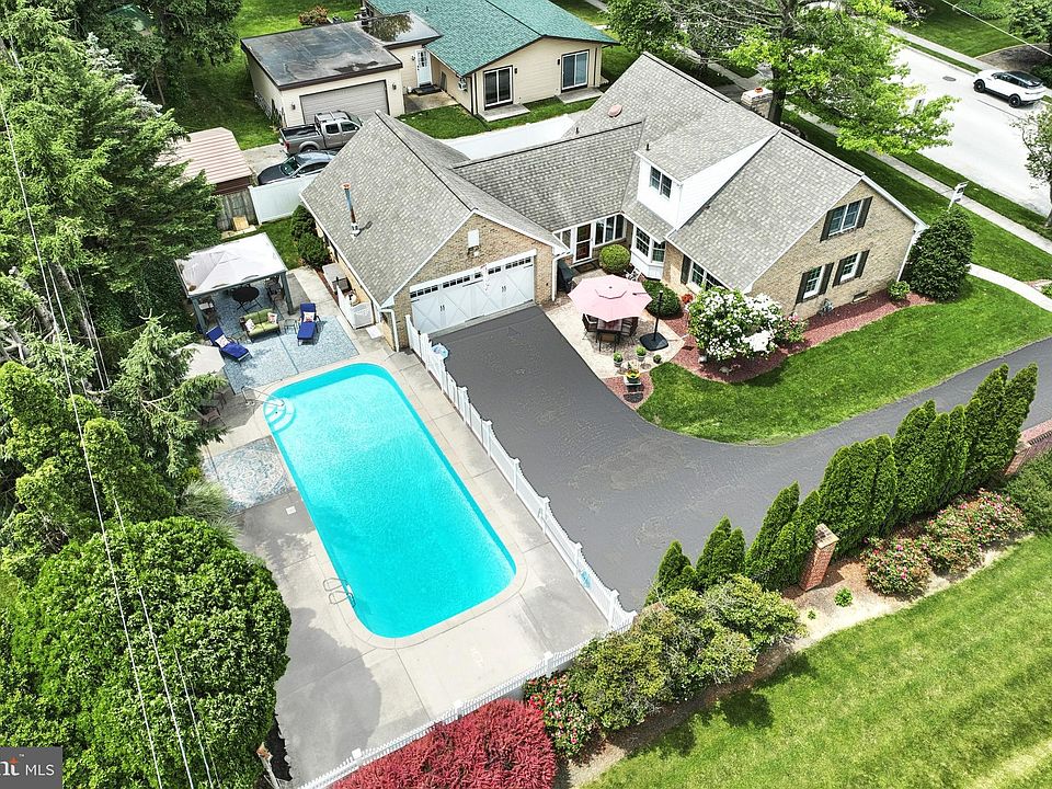 387 Dart Dr, Hanover, PA 17331 Zillow