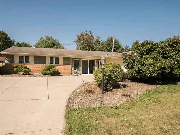 4627 Imperial Park Dr, Fort Wayne, IN 46835