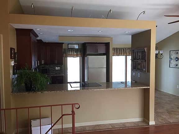 Beautiful open Kitchen