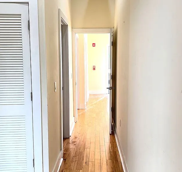 30th St N 1234 — Photo 19