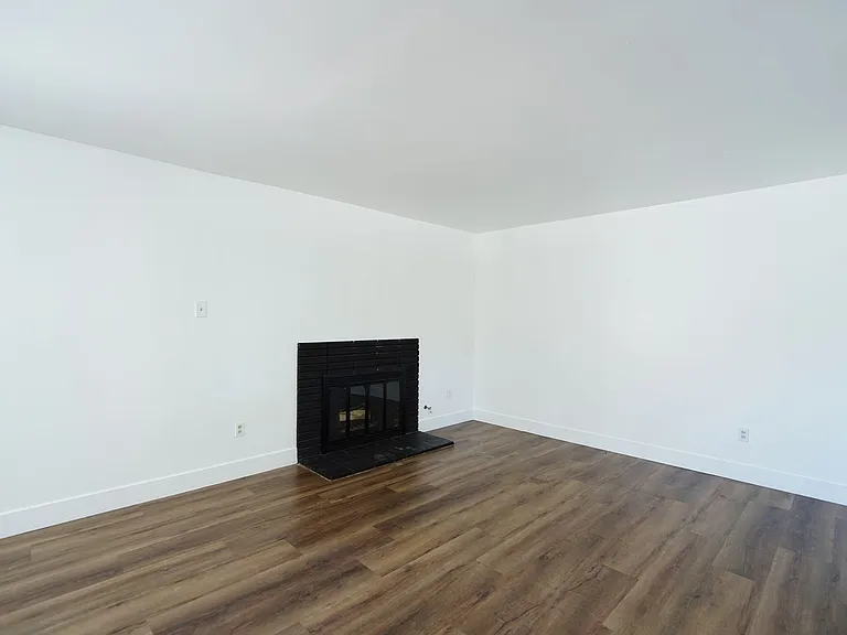 220 Lilac Ct — Photo 18