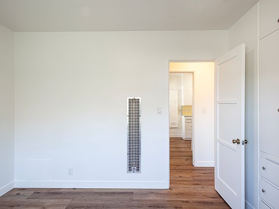 4th image of 1315-1321 N Orange Dr #1321-1/2
