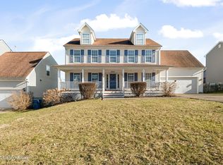 4005 Meadowfield Dr, Louisville, KY 40245
