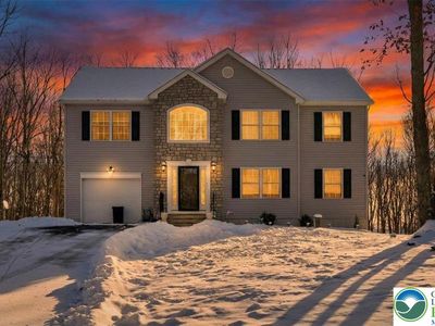 232 Shenandoah Trl, Effort, PA, 18330