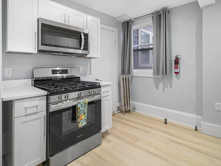104 Harvard Pl — Photo 222