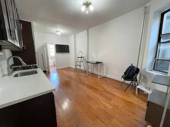 274 West 115th Street image 1 of 6