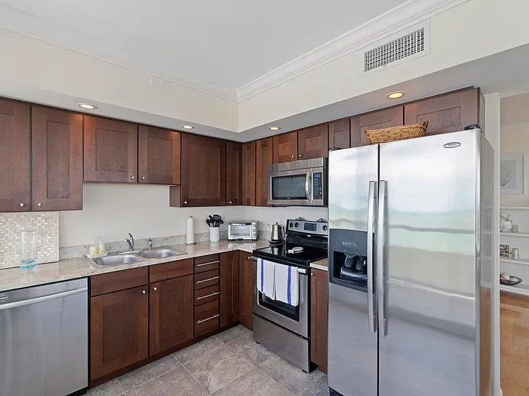 3554 Ocean Dr #1102 — Photo 13