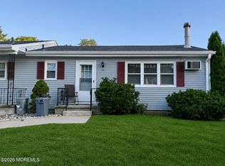 14 Primrose Ln #D, Jackson, NJ 08527