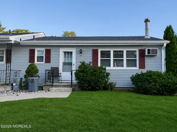 14 Primrose Ln #D, Jackson, NJ 08527