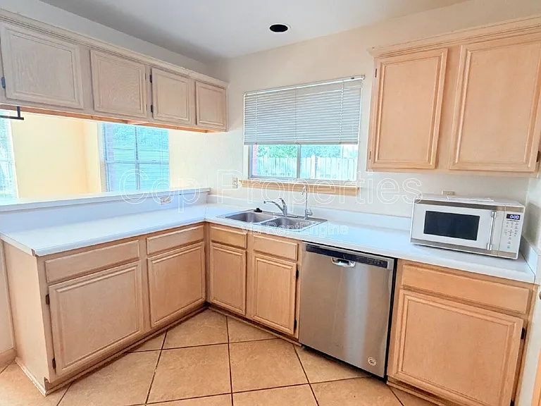 3632 Candleknoll Cir — Photo 12