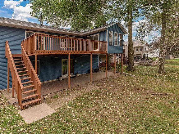3rd image of 6424 Silver Creek Dr