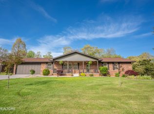 3150 Laurelwood Ln, Sevierville, TN 37862