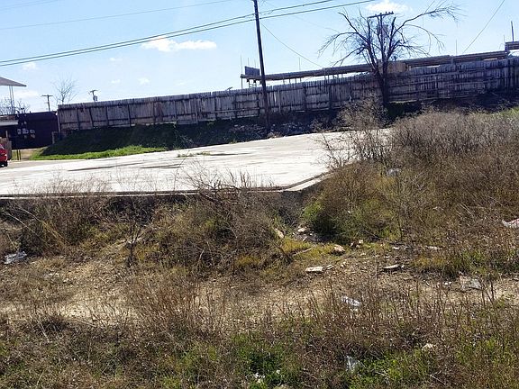 2nd image of 313 Sunset Ln #Ah