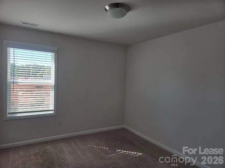 8185 Sheffield Dr — Photo 11