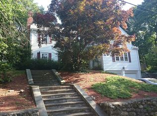 136 Wolcott Rd, Brookline, MA 02467