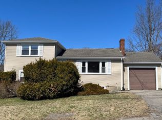 49 Rose Way, Holbrook, MA 02343