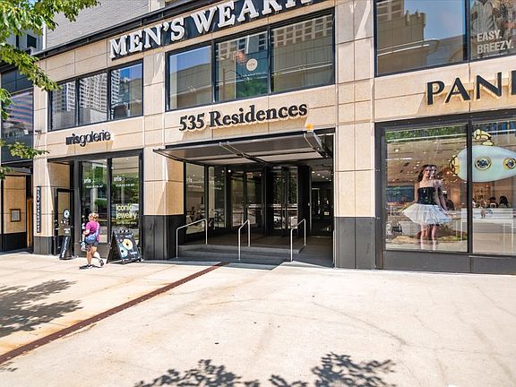 4th image of 535 N Michigan Ave APT 3211