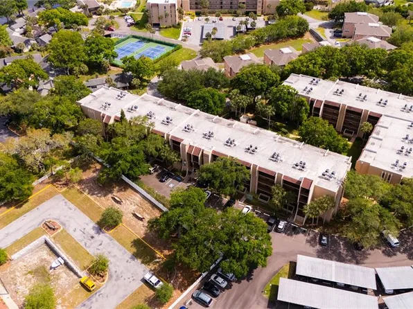 90 S Highland Ave APT 402, Tarpon Springs, FL 34689