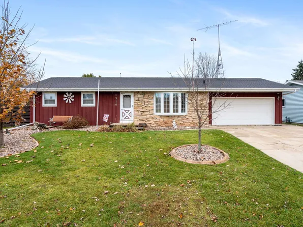 1316 Green Acres Ln, Neenah, WI 54956