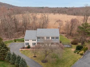 18 Barnum Pl, Ridgefield, CT 06877