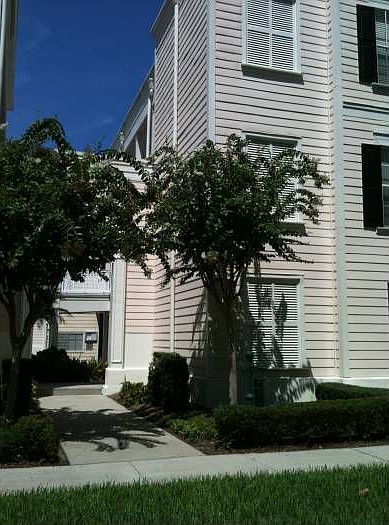 1st image of 466 Water St