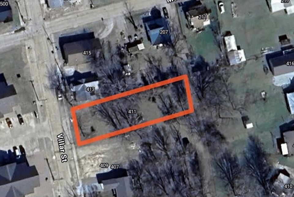 2nd image of 411 Villar St