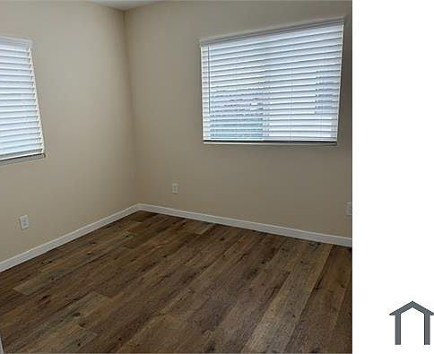 4th image of 5867 Towne Ave