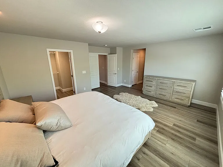 11194 Formosa Springs Ct — Photo 38