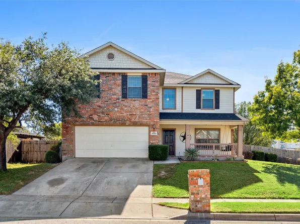 9885 Autumn Sage Dr, Fort Worth, TX 76108