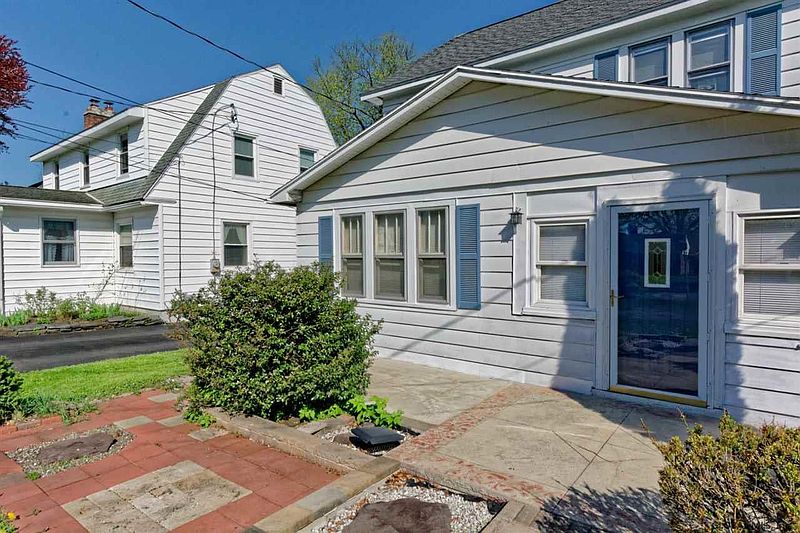 5th image of 997 NEW SCOTLAND Avenue