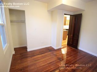 8 Smythe St #1, Brookline, MA 02445