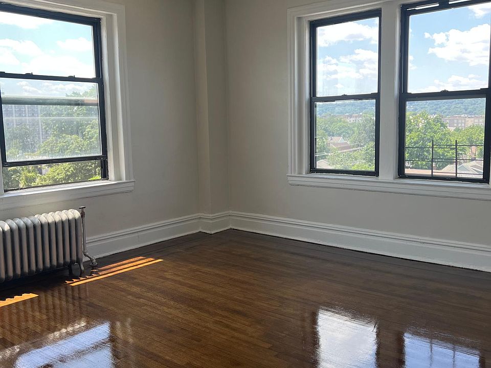1st image of 152 S Harrison St #602B