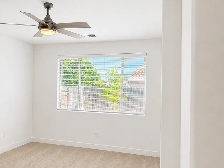 1908 E Monte Vista Ave — Photo 36