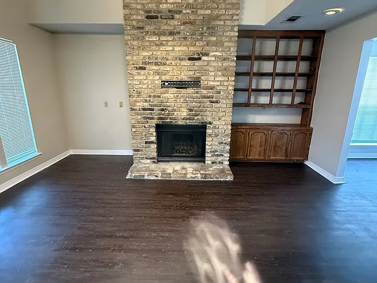 3027 Oneal Ln — Photo 4