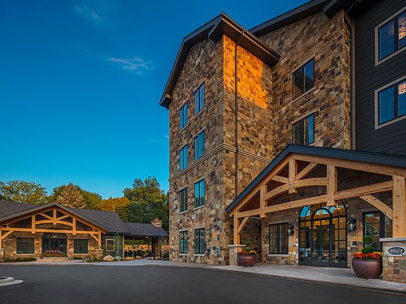 Separate Entrances for the Apartments and The Retreat