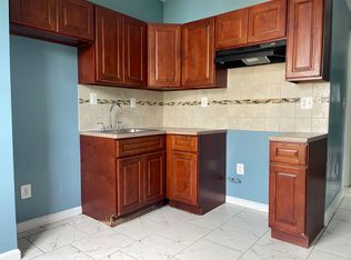 154 Terhune Ave #3E, Jersey City, NJ 07305