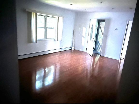 5th image of 5032 Utopia Pkwy Fl 2
