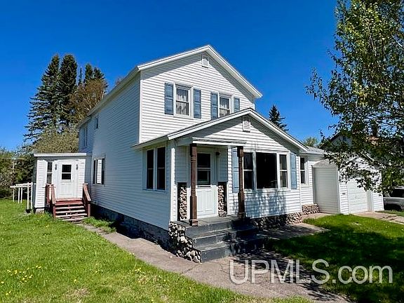 2nd image of 57351 Calumet Ave