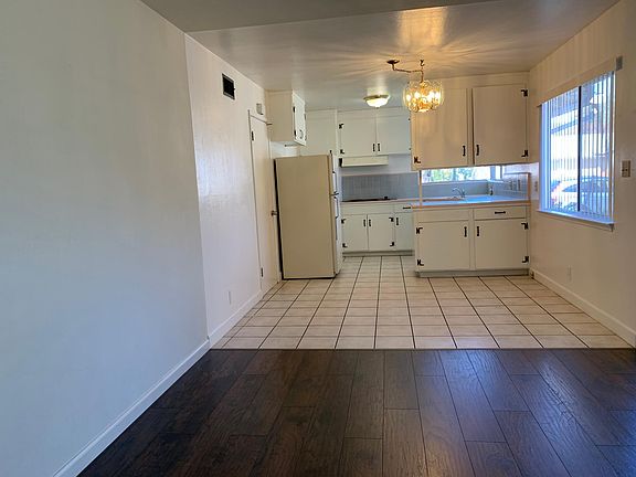 2nd image of 558 Hazel Dell Way #558