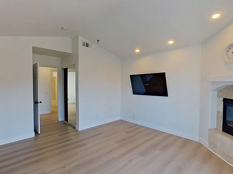 5752 Centerstone Ct — Photo 26