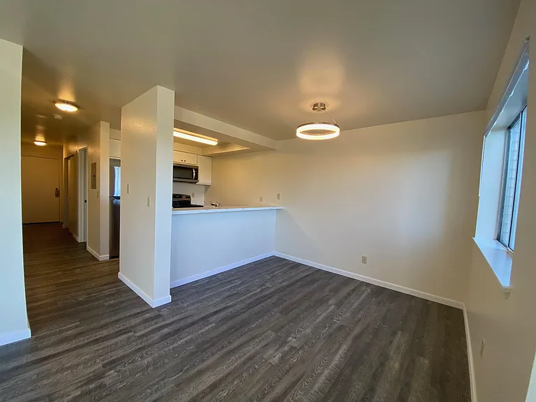 7017 35th Ave NE #204 — Photo 7