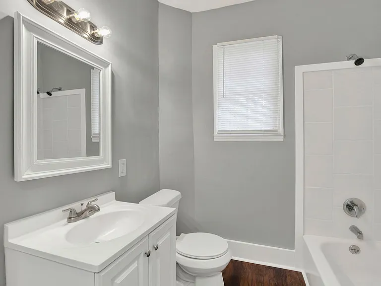 1013 E Seiler Ave — Photo 6