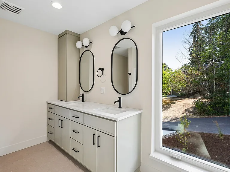 1883 Starlight Dr NW — Photo 18